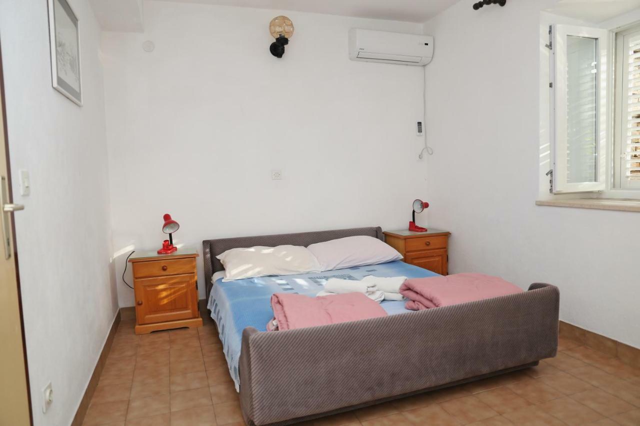 Apartments Katica Lumbarda Bagian luar foto