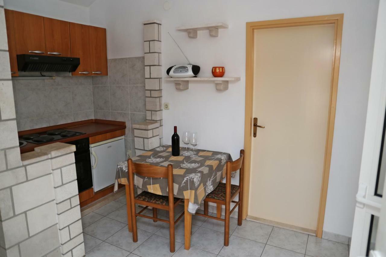 Apartments Katica Lumbarda Bagian luar foto
